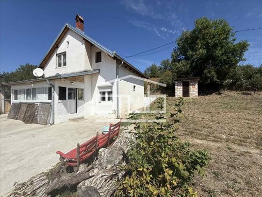 Sopot, uknjižena kuća sa placem ID#1624