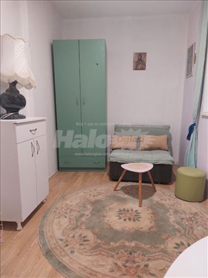 Izdaje se jednoiposoban stan – 40 m² sa terasom