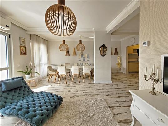 Lux 90 m2 | adaptabilan u 3.5 + Garaža