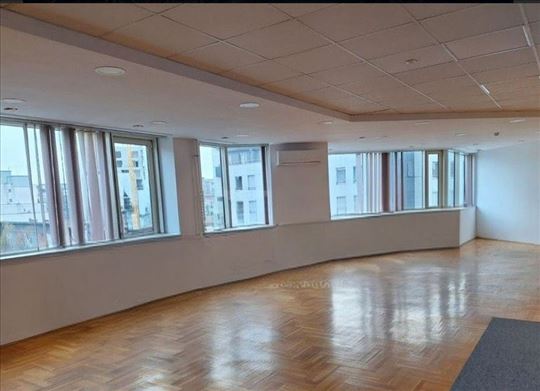 Posl. zgrada, basta,garaza,310m2,lux ID 15984-1