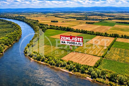 Zemljište u Supovcu, uz bedem Južne Morave, 4630m2
