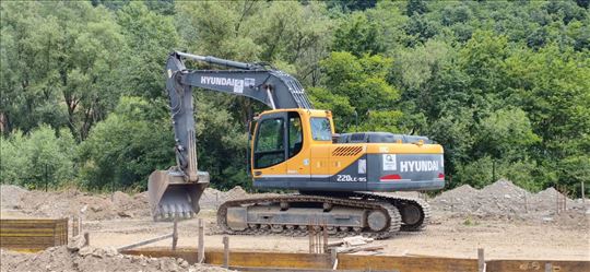 Bager Hyundai 220LC 9S Robex 22,5t