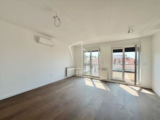 Cerak, 3.0, 65m2 ID#16192