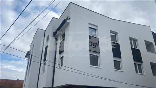 Dvoiposoban 51m2, Adice, stan garaza, useljiv