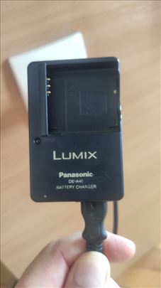 Panasonic Lumix DE-A40 punjač za kamere