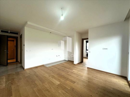 Trosoban apartman na Zlatiboru, pešačka zona