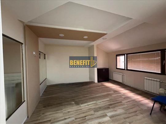 Dorćol, poslovni prostor 64 m²