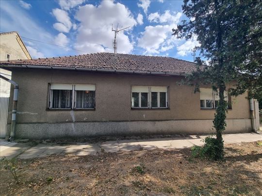 Kuća na prodaju, Stara Moravica