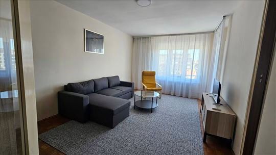 Centar Valjeva, 80 m2