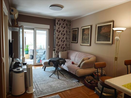 Izuzetan, 40+15+30m2+parking mesto, bez ulaganja