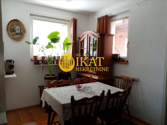 Zemun polje, jednoiposoban stan 46m2