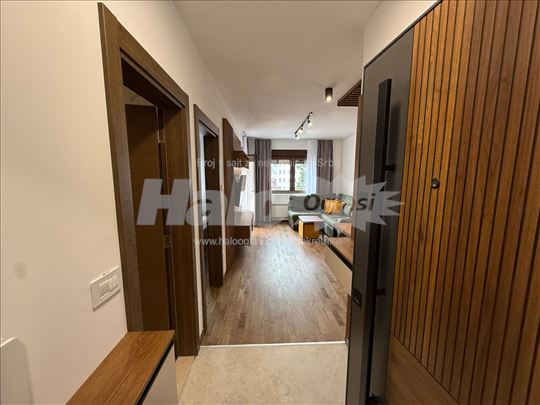 Centar, Iza malog Maxija 37m2
