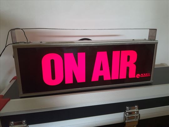 ON AIR Led AXEL studijska tabla
