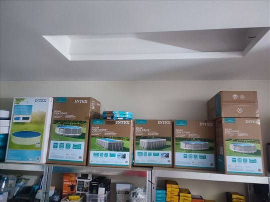 Solarni i obicni prekrivaci intex za bazene