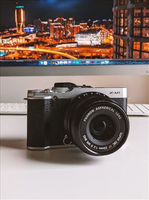 Fuji X-M1 + 23mm f2 WR