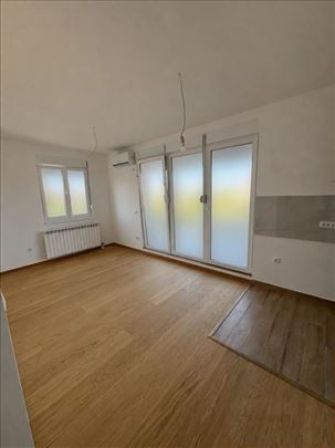 Jednoiposoban stan 45 m², Ledine, Surčin