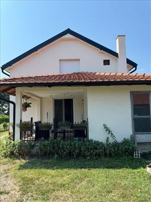 Kuća 350 m² sa 7,39 a placa, Lajkovac, Jabučje cen