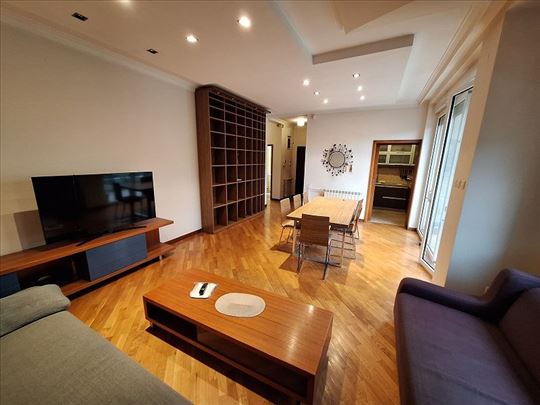 LUX, 4-soban, 2 parking mesta