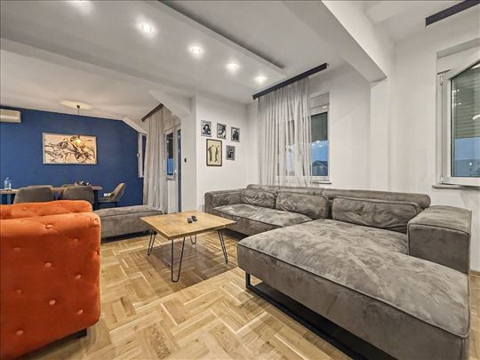 Broker - Veliki stan na prodaju