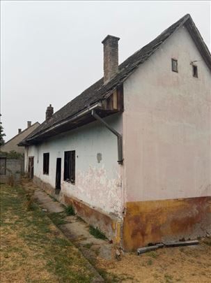 Čerević kuca 108m2 HITNO!