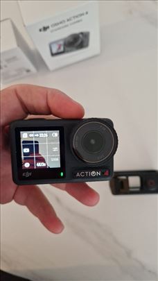 DJI Osmo Action 4 Standard Combo