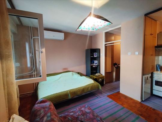 Dorcol-28 m2, blizina Dunavskog keja i Kalemegdana