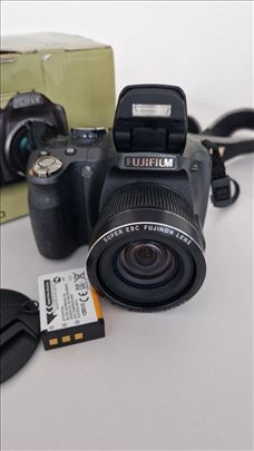 Fujifilm FinePix SL240