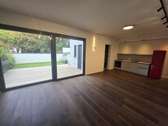 New, modern villa in Senjak
