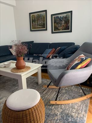 Šumice, 56m2, moderno sređen stan sa terasom