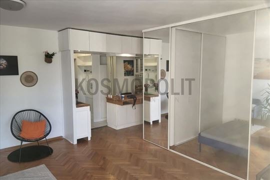 Beograd, Autokomanda, Stan, 1.5, 42m2