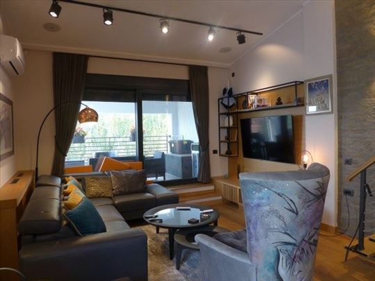 Heroja M.Tepića, 82m2, duplex, moderan, terasa
