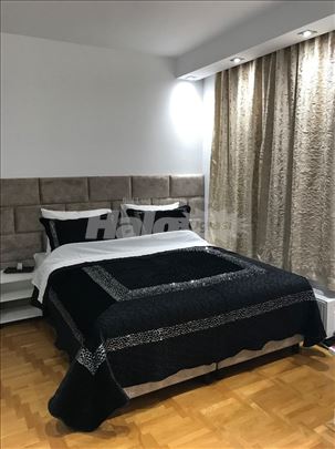 Izdaje se garsonjera za jednu osobu