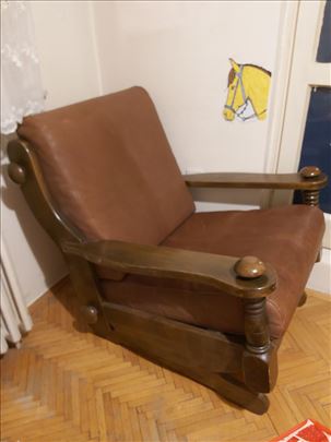 Kožna fotelja od punog drveta