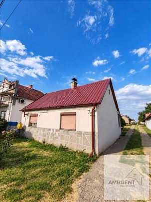 Kuća u Inđiji 58m2, sa velikim placem i izuzetnim 