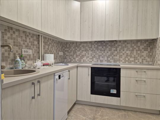 Novi Beograd, Blok 62, Nehruova, 72m2