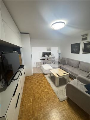 Predivan Stan Nbg- 74m2+ 42m2-Bul. Arsenija Carnoj