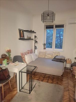 Renoviran, odmah useljiv