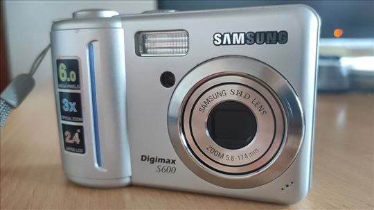 SAMSUNG Digimax S600