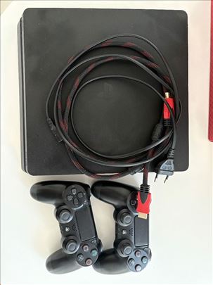 Sony PS4 / 2 Dzojstika