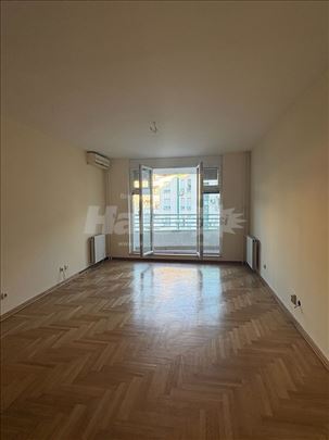 TOP, Arena, sjajna pozicija, uknjižen, 40 m2
