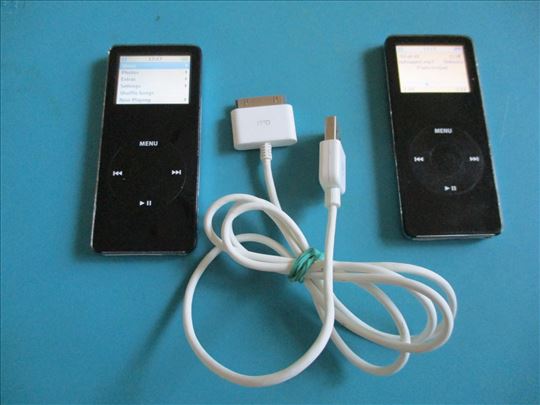 APPLE iPod-i A1137 od 4GB i 2GB + Apple USB kabl