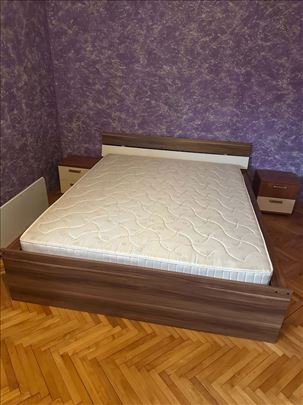 Bračni Krevet