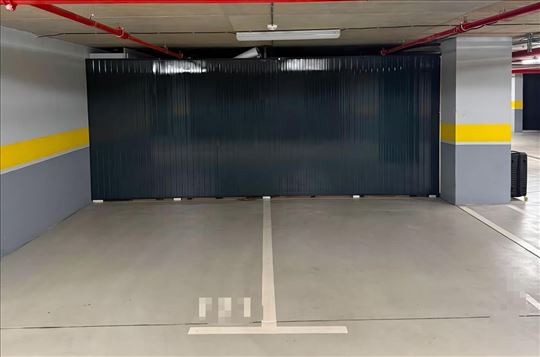 Izdavanje komfornog mesta Južni bul-Kapije Vračara