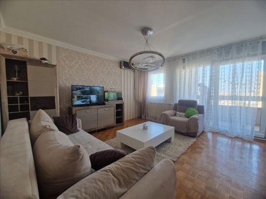 Komforan stan u Balzakovoj - odlična prilika!