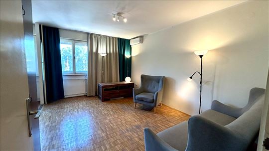 Novi Beograd, Gramšijeva 35m2, UK 2. sprat