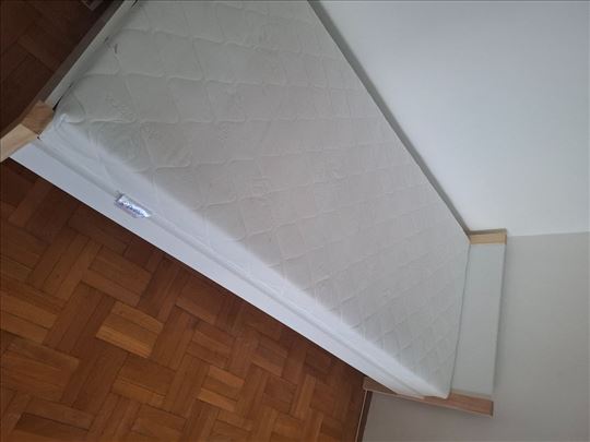 Singl krevet sa dusekom