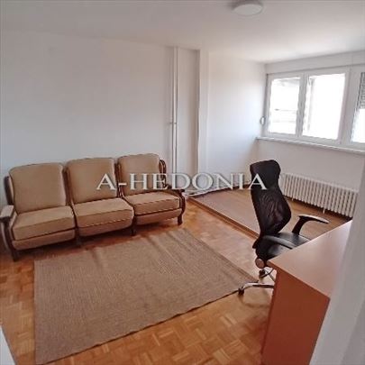 Voždovac-Crkva, izdavanje 5.0, renoviran, namešten