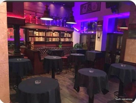 Kuća Guča -centar 216m2 (108 Kafić+108 Stan) 