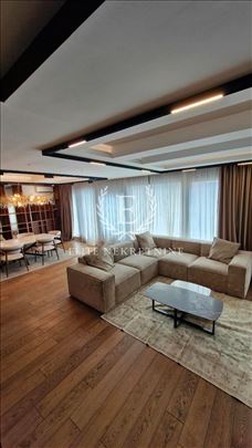  Lux penthouse sa privatnim rooftop-om od 100m2