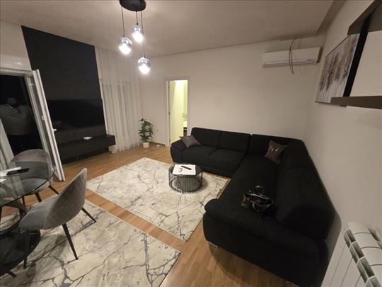 Dedinje,lux 3.0 stan sa 2 parking mesta ID#818922